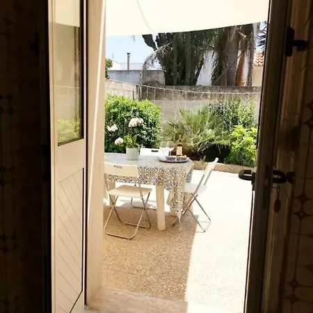 Flowers House Hébergement de vacances Taviano (Lecce)