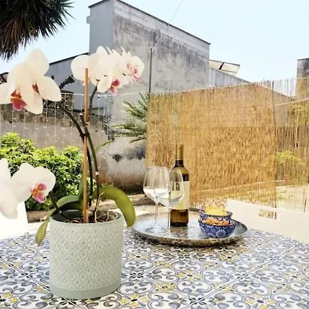 Flowers House Taviano (Lecce)